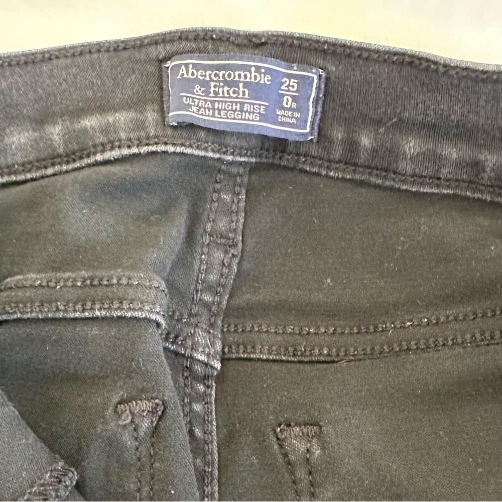 Abercrombie black Jean/leggings size 25